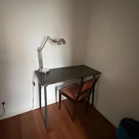 Apartment 80m2, Terrasse Sud, Metro 7 Direction Louvre A 8minutes, Parking Sous-sol, Proche Paris-bercy Ivry-sur-Seine