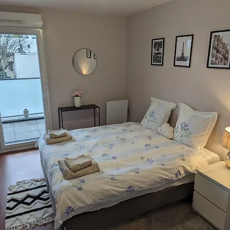 80m2, Terrasse Sud, Metro 7 Direction Louvre A 8minutes, Parking Sous-sol, Proche Paris-bercy * Ivry-sur-Seine